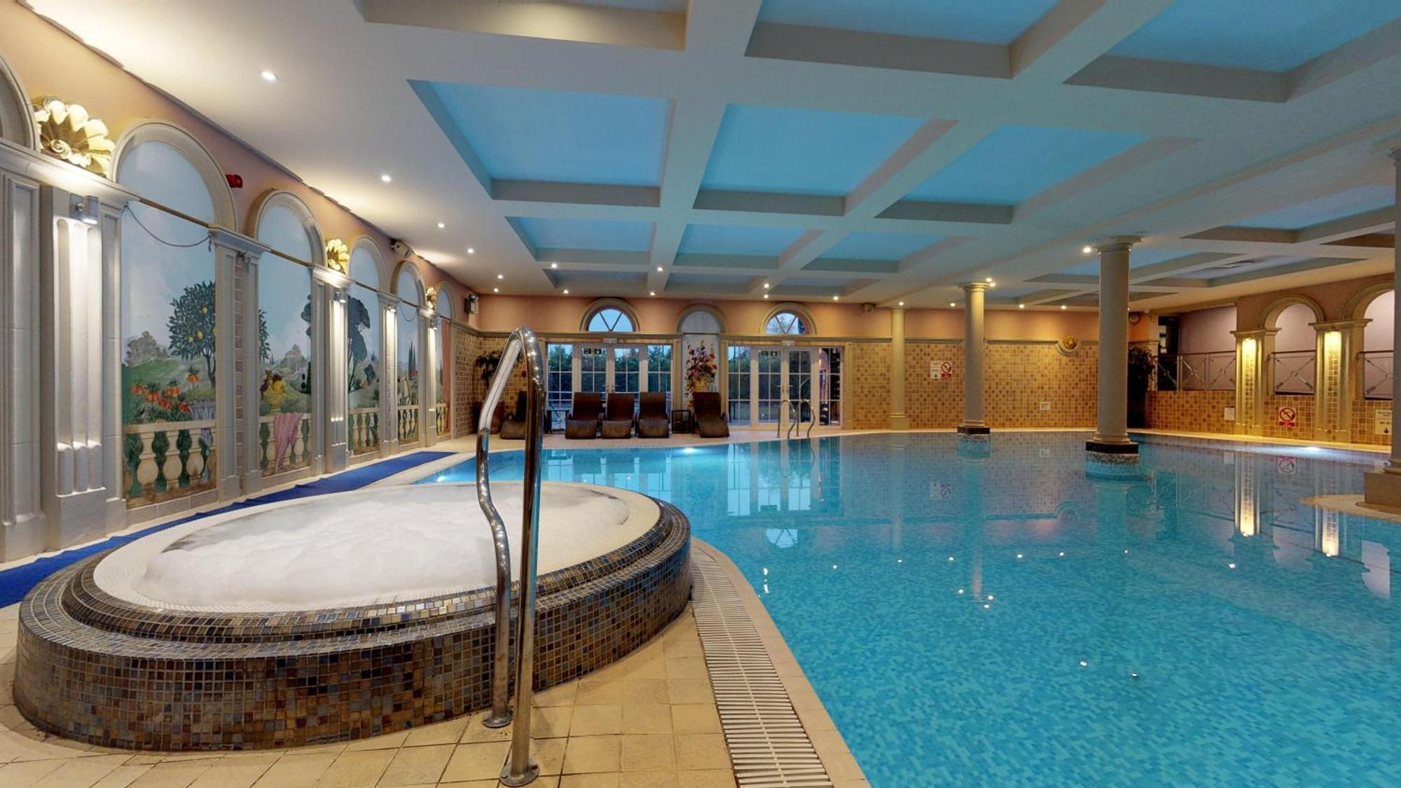 Grosvenor Pulford Hotel & Spa Exterior foto